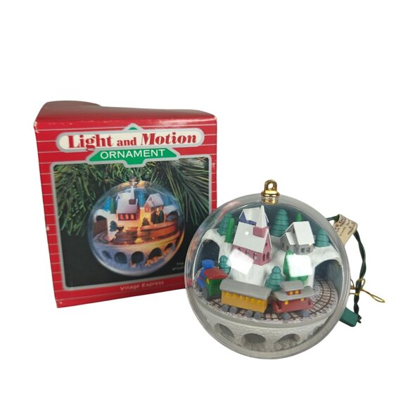 Vintage Hallmark 1995 Light And Motion Ornament Village Express Christmas Decor - Picture 1 of 9